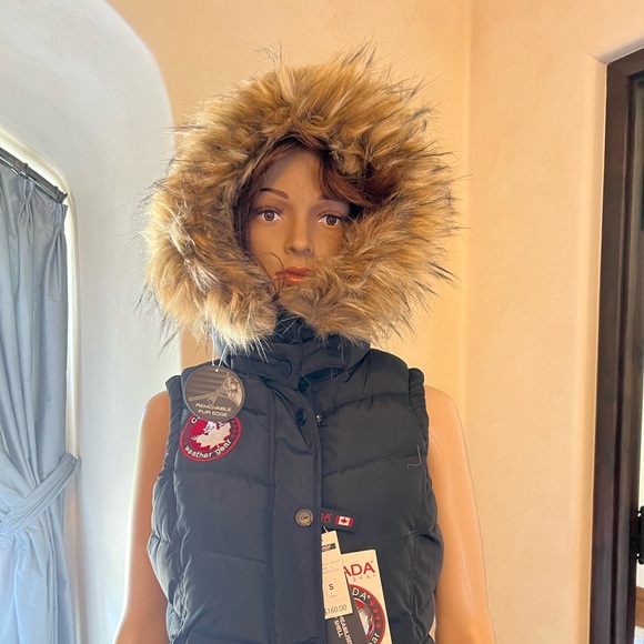 NWT - Canada Weather Gear black sleeveless hooded vest - Picture 3 of 9